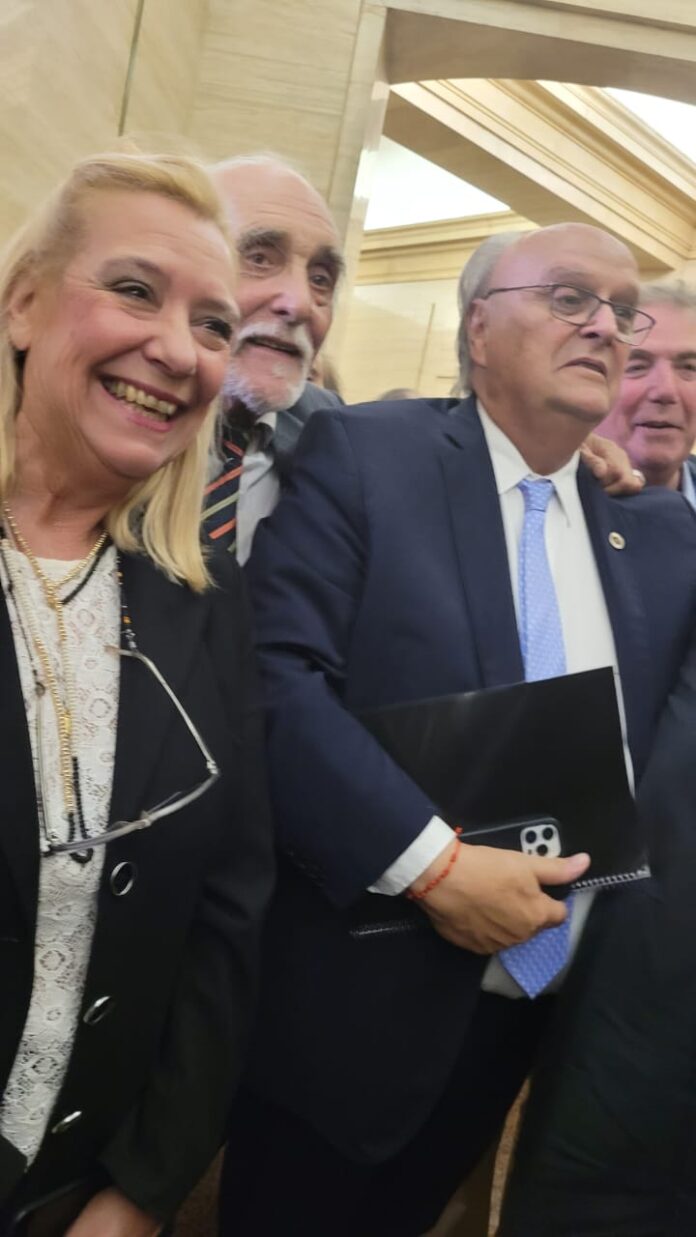 SILVIA MARTÍNEZ: «LAS PYMES SIEMPRE APUESTAN POR EL PAIS»