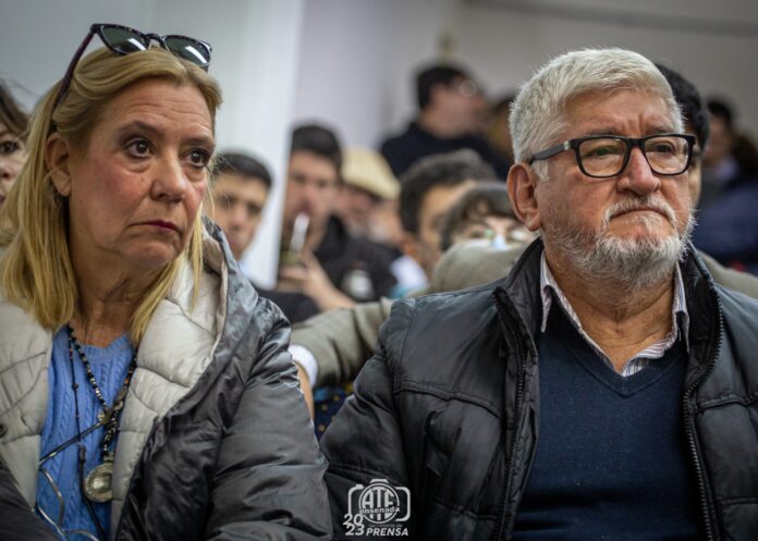 UTN REG. AVELLANEDA: CINA PARTICIPÓ DE ENCUENTRO DE EMPRESAS PÚBLICAS, CÁMARAS Y SINDICATOS PARA ENTREGAR UN DOCUMENTO A LOS CANDIDATOS