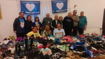 NECOCHEA SE ENTREGARON LAS DONACIONES DE CALZADOS CADA PASO VALE