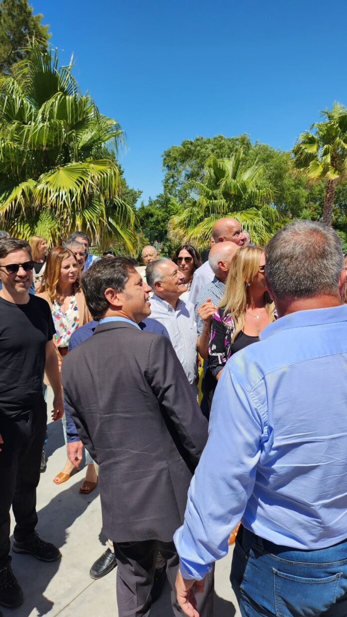 EL INTENDENTE GELENÉ ACOMPAÑÓ AL GOBERNADOR KICILLOF EN UNA JORNADA DE TRABAJO EN LA COSTA
